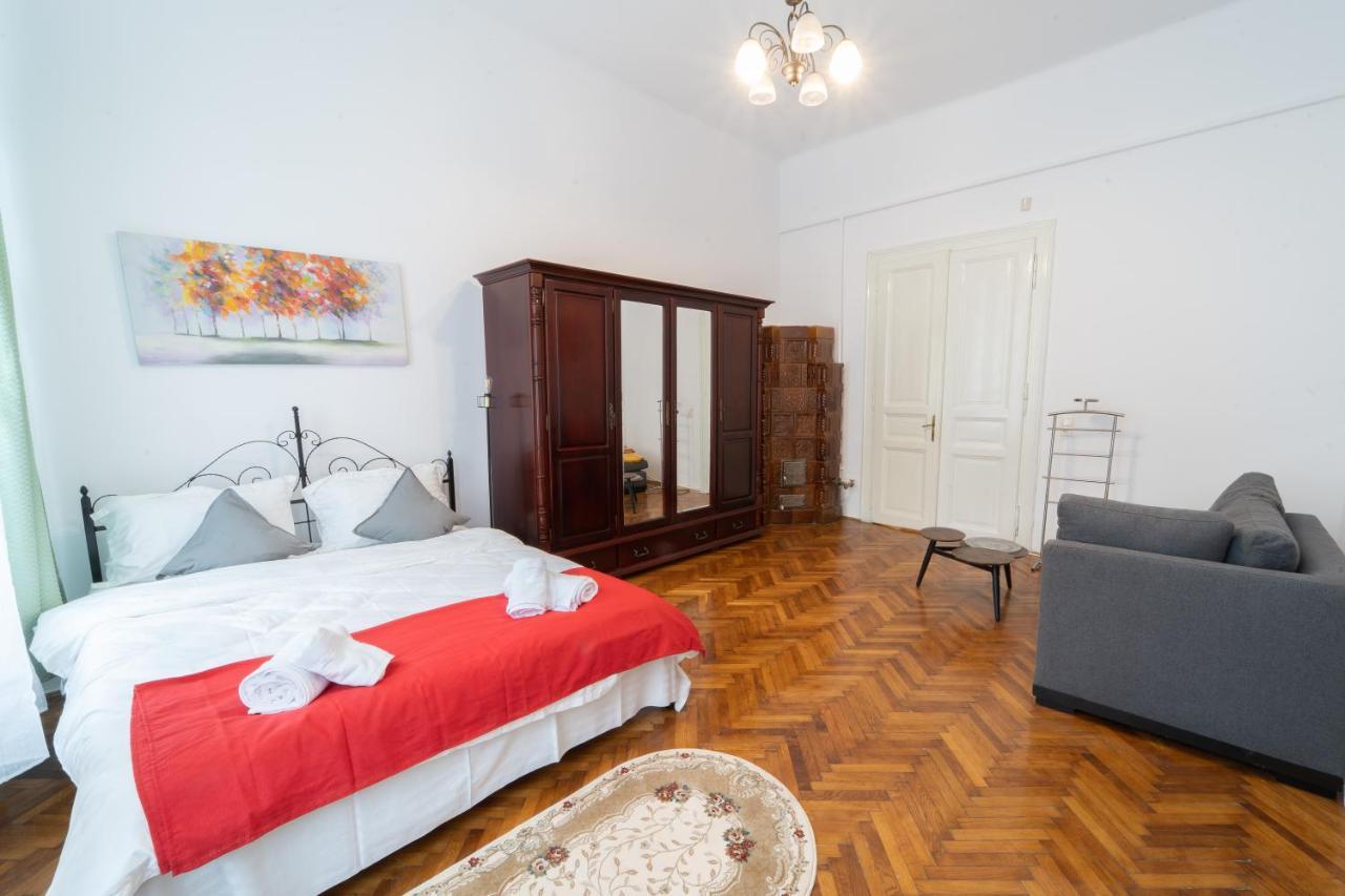 5* Noble House In Historic Center Villa Cluj-Napoca Exterior photo